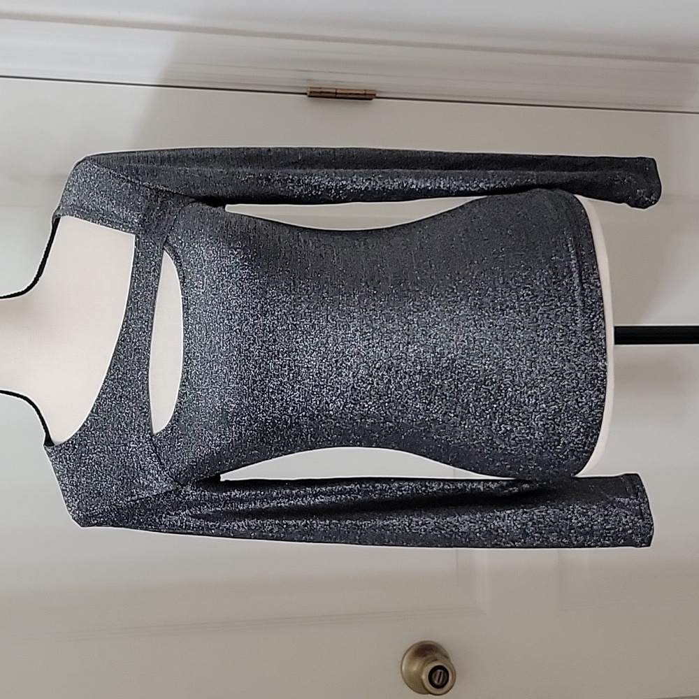 Gap Size XS Gray/Silver Metallic Rib Crossover Cutout Top, NEW with Tag